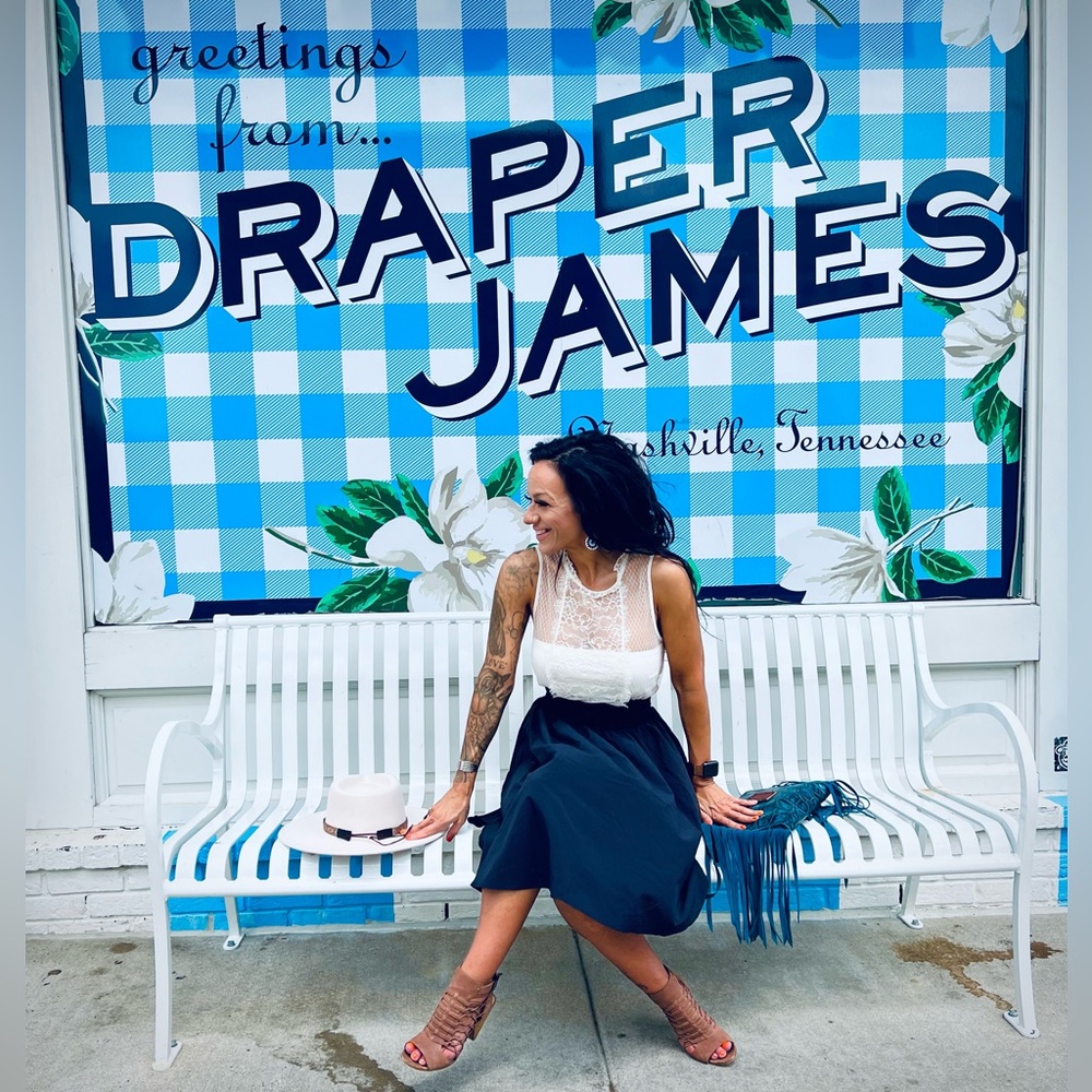 Meet your Posher, Toni